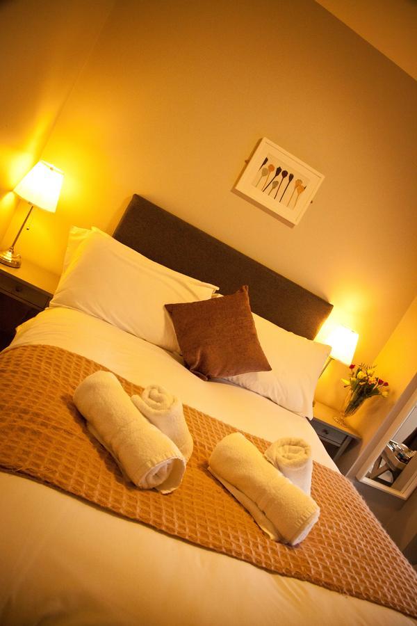 Rowton Poplars Hotel Честер Экстерьер фото
