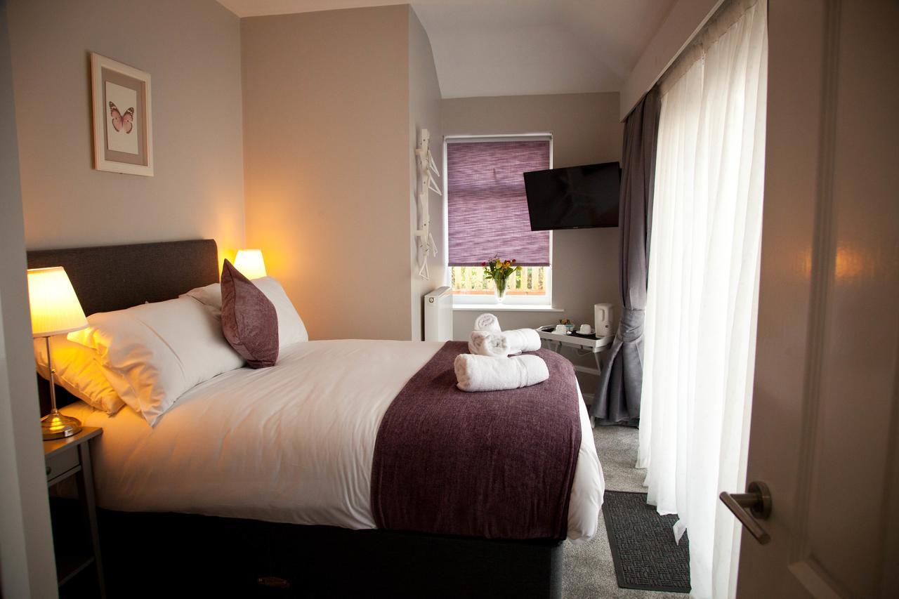 Rowton Poplars Hotel Честер Экстерьер фото
